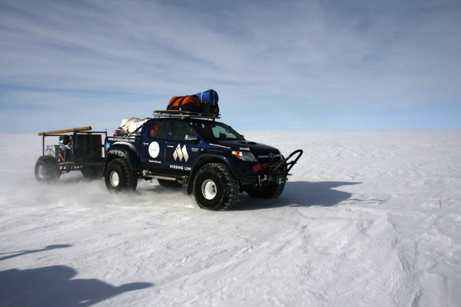 Arctic Trucks Toyota Hilux AT44 TAC 2009 года  (фото 6 из 9)